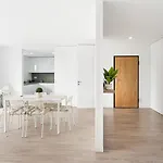 Charming Ribeirao Retreat With Balcony Apartamento Vila Nova de Famalicão