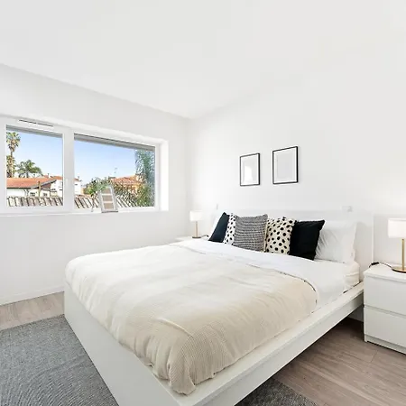 Charming Ribeirao Retreat With Balcony Apartment *