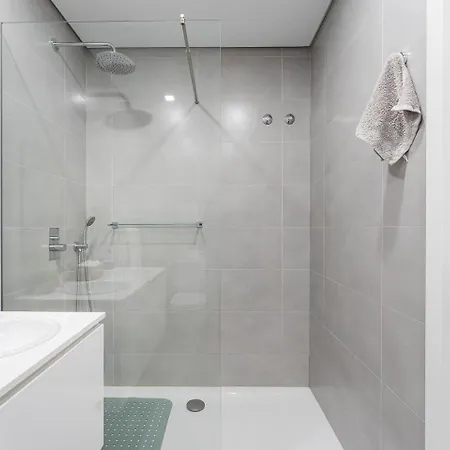 Charming Ribeirao Retreat With Balcony * Vila Nova de Famalicão