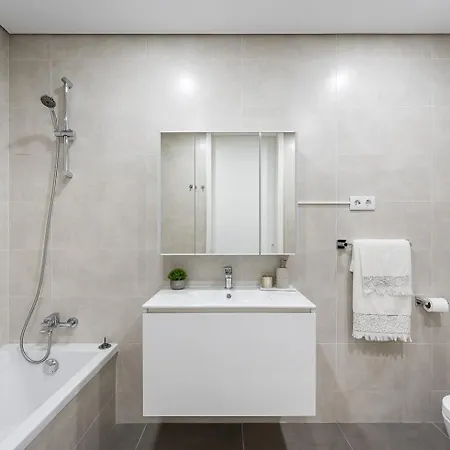 Apartment Charming Ribeirao Retreat With Balcony Vila Nova de Famalicao